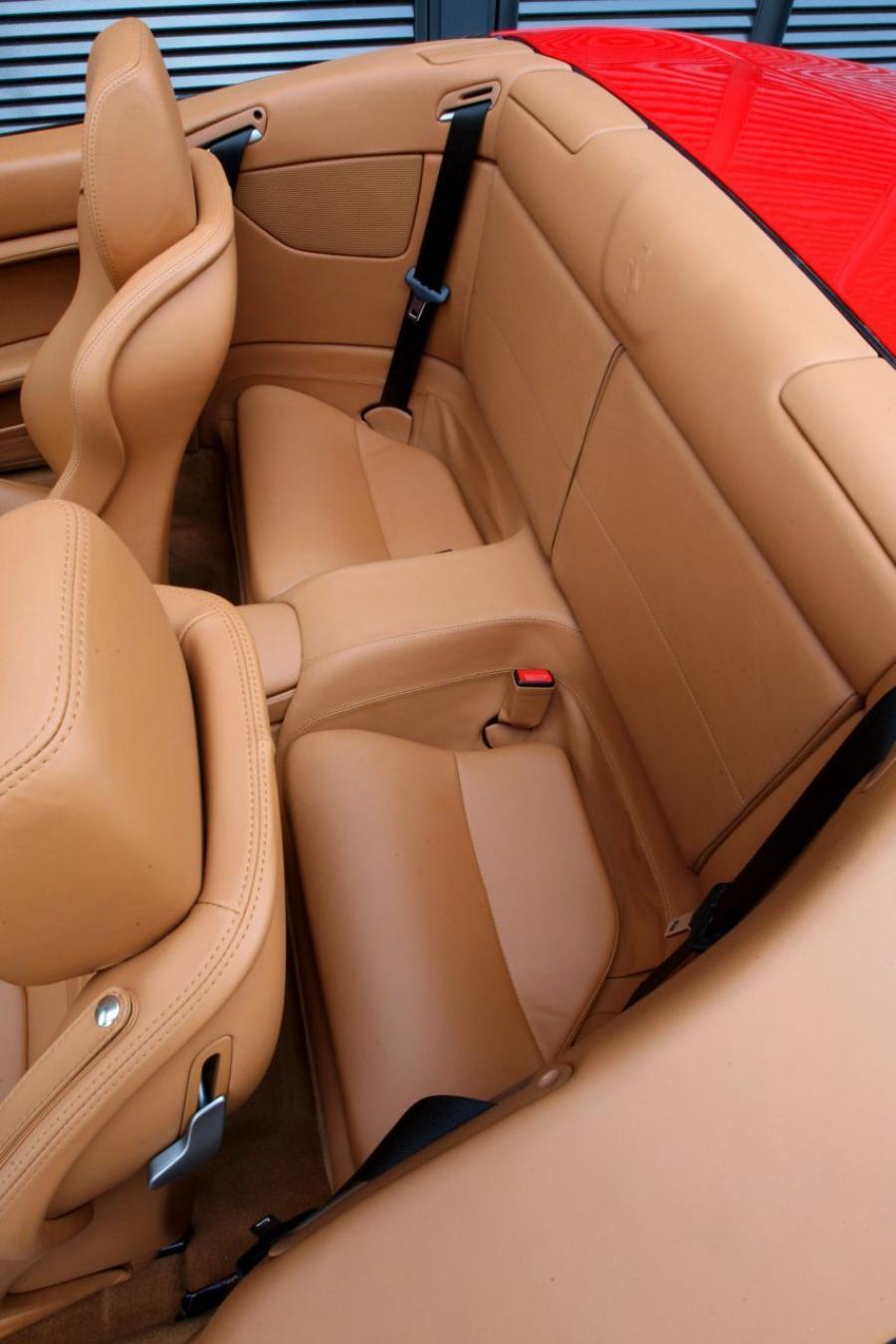Интерьер Ferrari California 2008 года  (фото 83 из 225)
